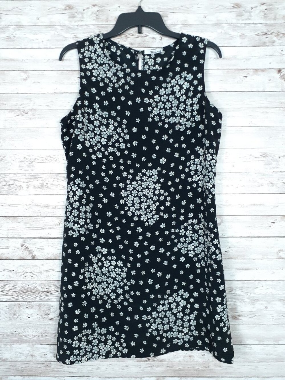 Hana Sleeveless Mini Shift Dress L Black Gray Floral Back Button 929A